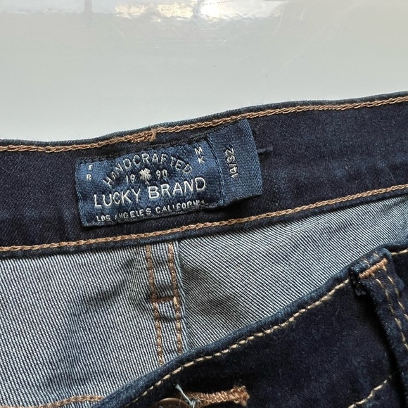 Lucky Brand Brooke Straight Jeans Size 32/14 EUC - Picture 5 of 7